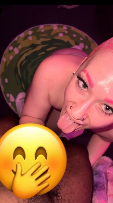 Ellie Summer model nudes photos