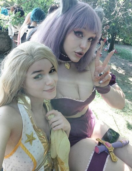 Inu A Akane hot model photos