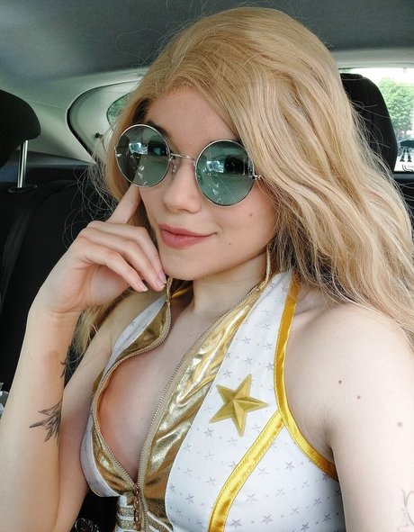 Inu A Akane model pornographic archive