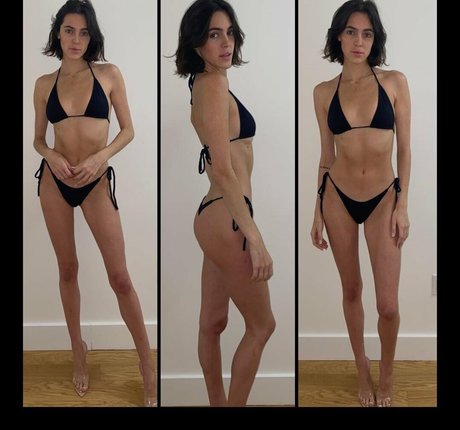 Brooke Deighton model naked images