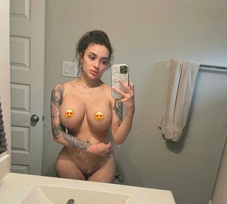 Bailey Eliza pornstar adult galleries