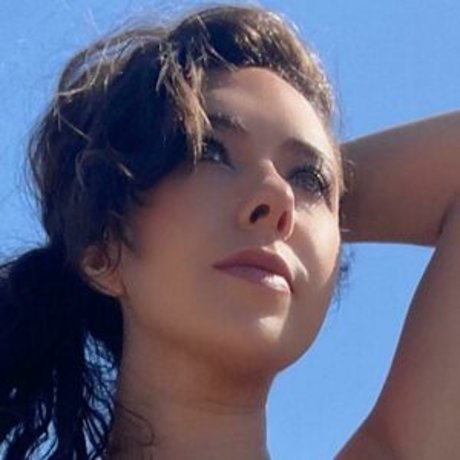 Brazilian mewmew model exclusive photos