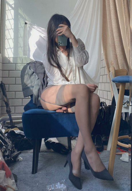 BrickZhuan nude model image