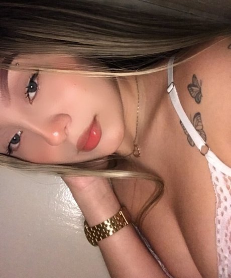 Oi ana__ adult model img