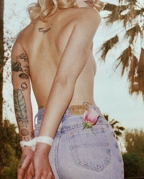 Lil Debbie pornstar beautiful pic