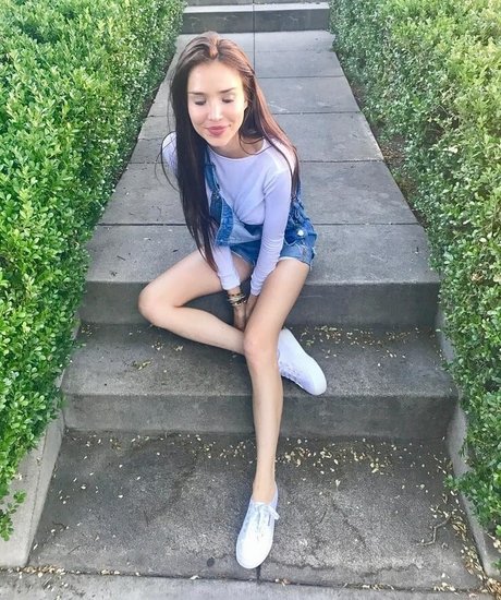 Ana Walczak free star gallery