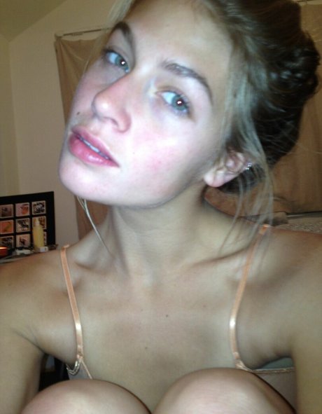 Annie McGinty star naked images