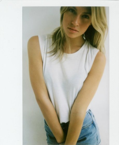 Annie McGinty star naked archive