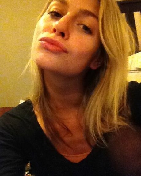 Annie McGinty exclusive actress photos