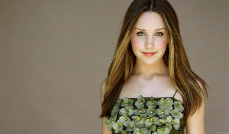 Amanda Laura Bynes best model pictures