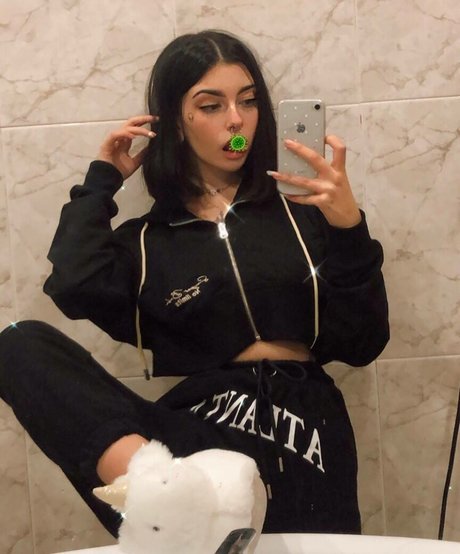 Susypusy model porn pics