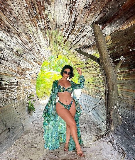 Claudiao1o pornstar exclusive images