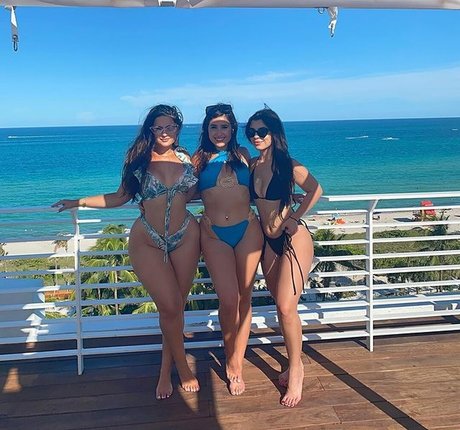 Claudiao1o nude actress images