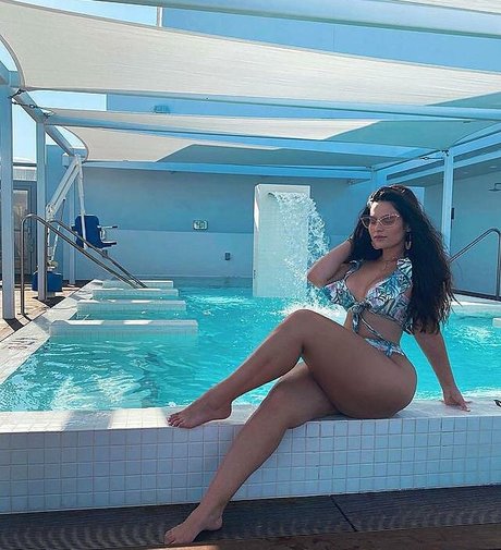 Claudiao1o model beautiful galleries