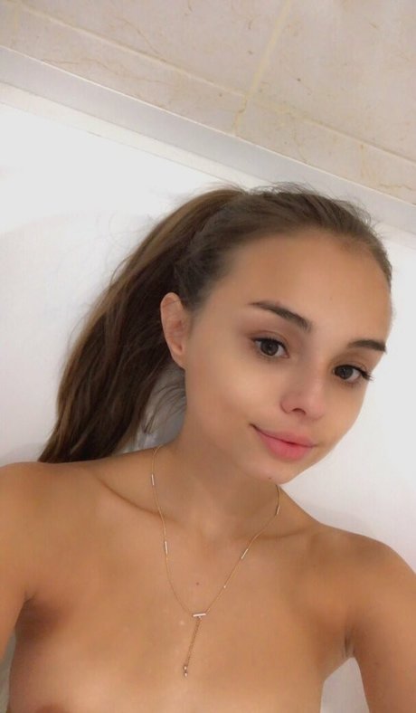 Misss Vikka nice actress gallery