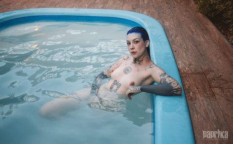 Emy Gates hd model pictures