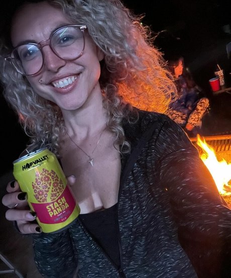 Jazzie Taylor model adult galleries