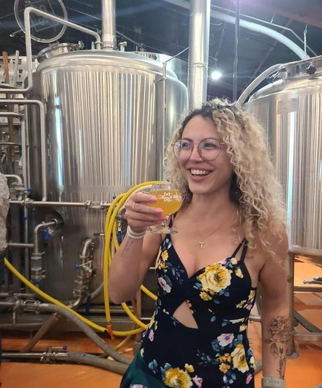 Jazzie Taylor model pics