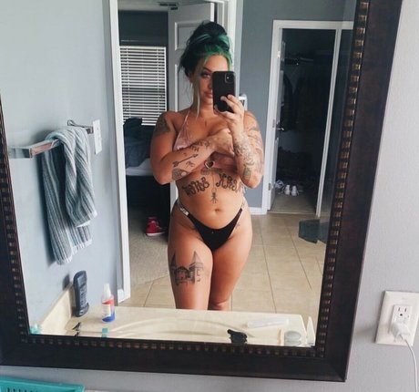 DemonCake sexy pornstar photo