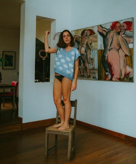 Lou Howard model free pics