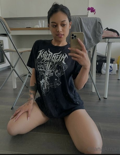 Jana Amari model picture