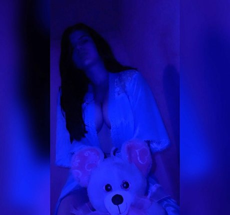 ale official100 pornstar erotic photo