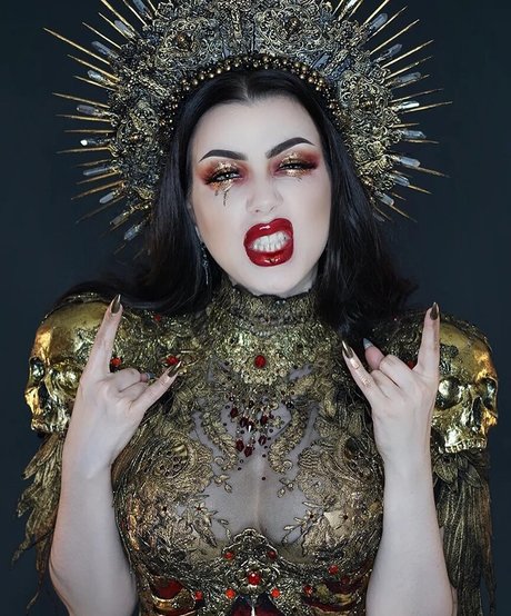 Threnody In Velvet adult star archive