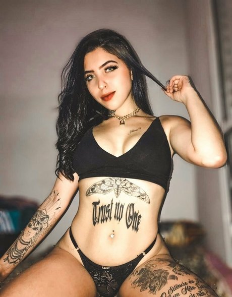 Satti naked star pic