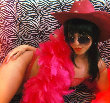 WildestDevil model xxx photo