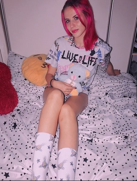 Anna Masarski naked actress pic