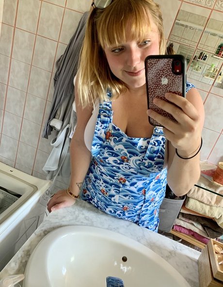 Playher_ hot actress pictures