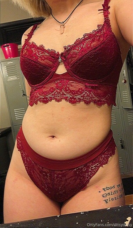 DitsyDaisy sexy actress pics