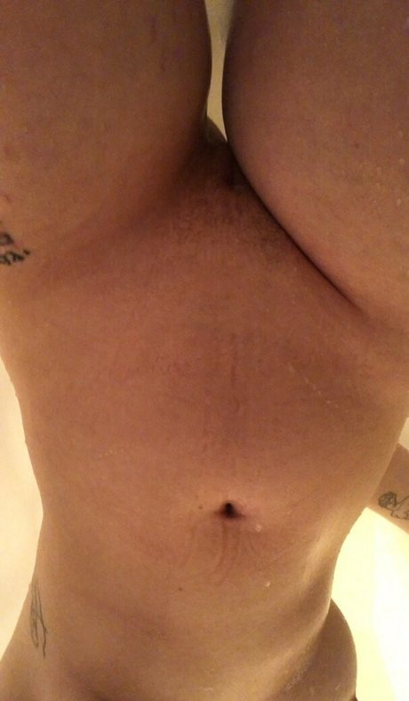 DitsyDaisy perfect model picture