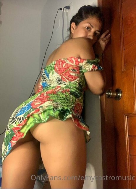 Emycastromusic pornstar free images