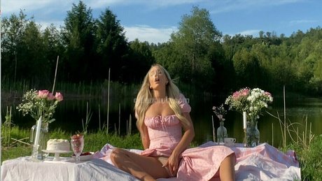 Gwengwiz ASMR perfect model photos