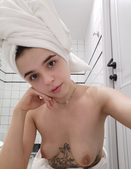 Yummy Yum Yum pornstar top pic