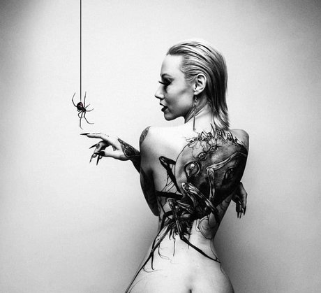 Shonda Laurelee Mackey naked pornstar gallery