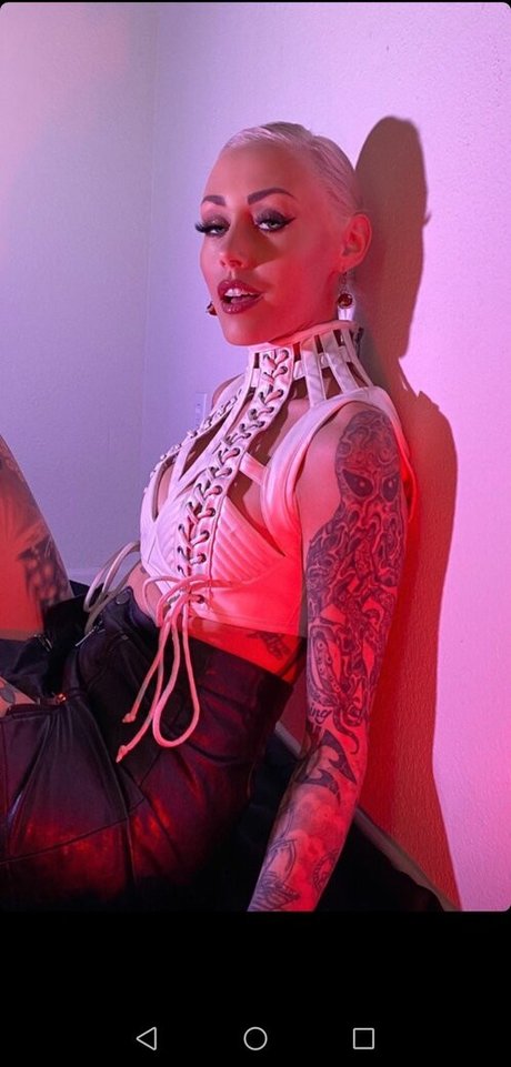 Shonda Laurelee Mackey erotic pornstar galleries