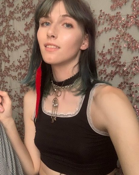 Starlite Anise naked model pictures