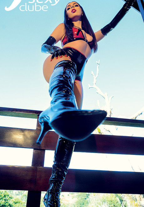 Lady Brigitte model pornographic pics