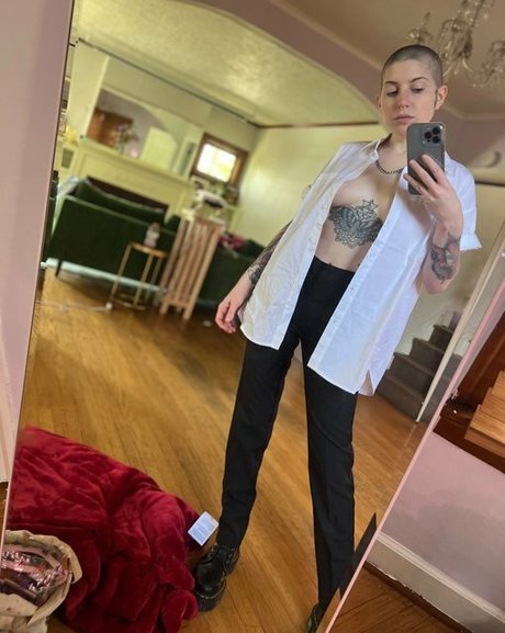 Wesley Fox pornstar free pics