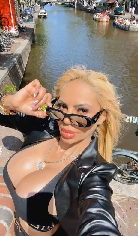 Alexa Mena high quality model img