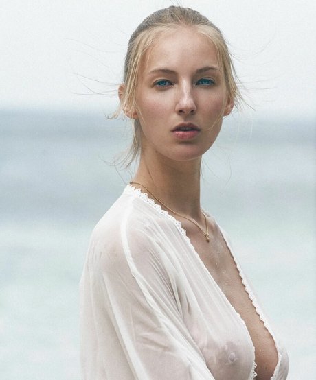 Oscar Bueno best model pics