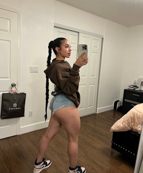 Vayshmoneyy star xxx images