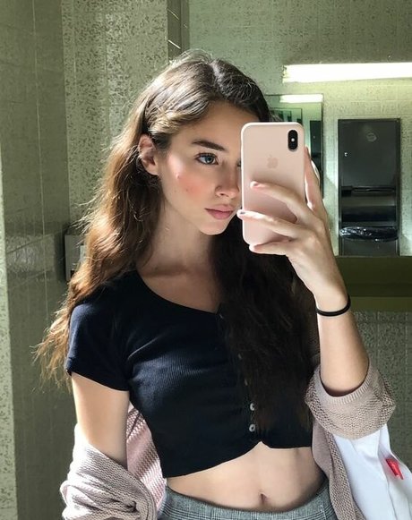 Sharkgirlkate pornstar exclusive image