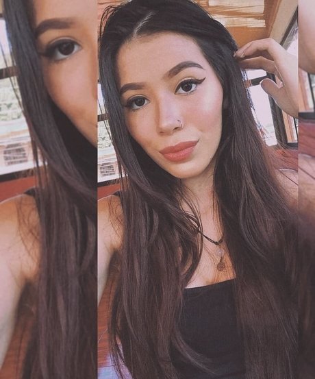 Anmongero free model pic