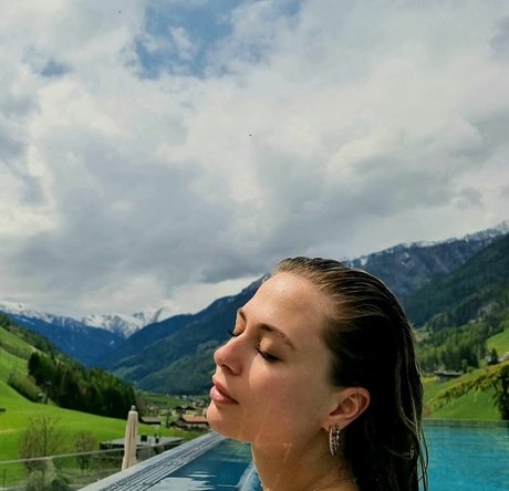 Sophia Florsch high quality pornstar gallery