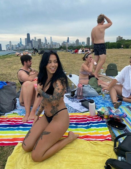 drug storecowgirl star naked archive