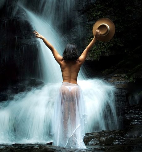 Malu Bastos pretty pornstar archive