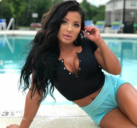 Leah Jaymes pornstar sex pic